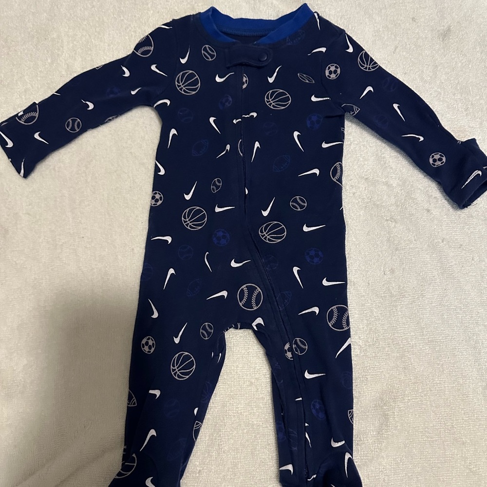 Nike Footie Pajamas 0-3 months